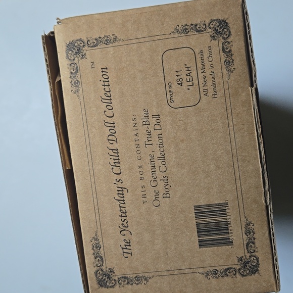 Vintage Boyds Collection Doll Leah 14" Porcelain #4811 - Picture 6 of 7